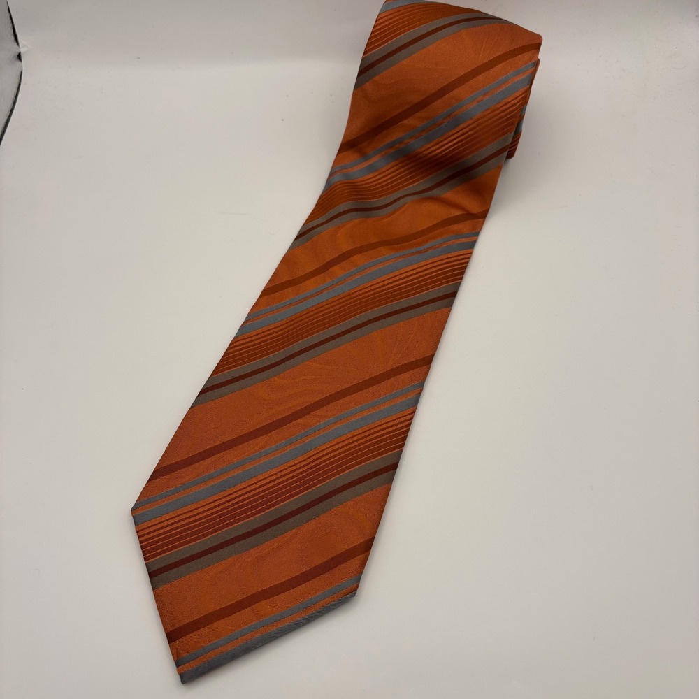 Van Heusen Mens Orange Striped Silk Necktie Stain Resistant 60 Inch Length